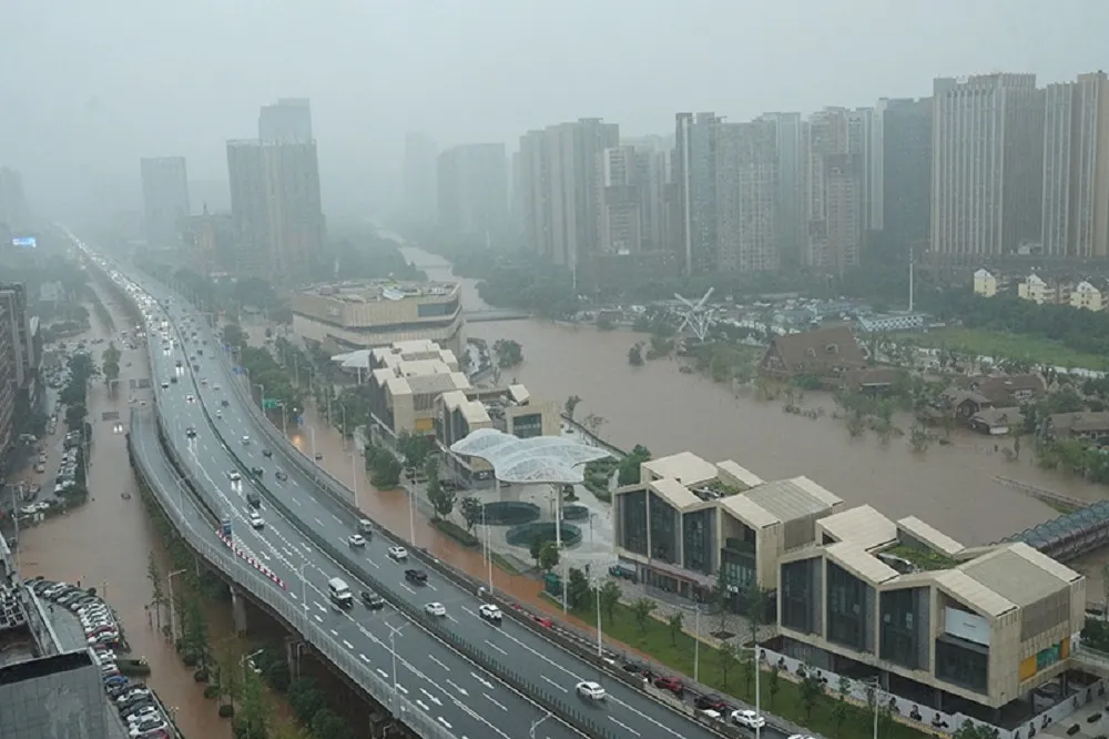 【有片】湖南長沙24日創紀錄暴雨全市陷癱瘓 　時雨量相當54個西湖