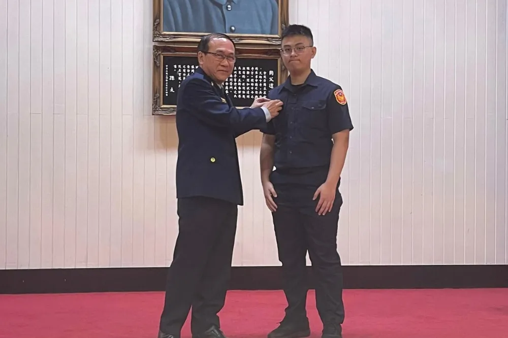 桃園22歲警員槍戰中彈仍奮力還擊　今破格升為全台最年輕巡佐