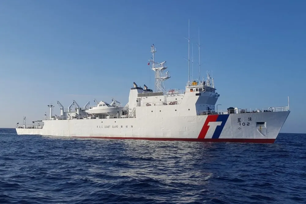 中國海警又騷擾！驅離我國漁船還嗆「不要命了」　海巡署緊急出動護航