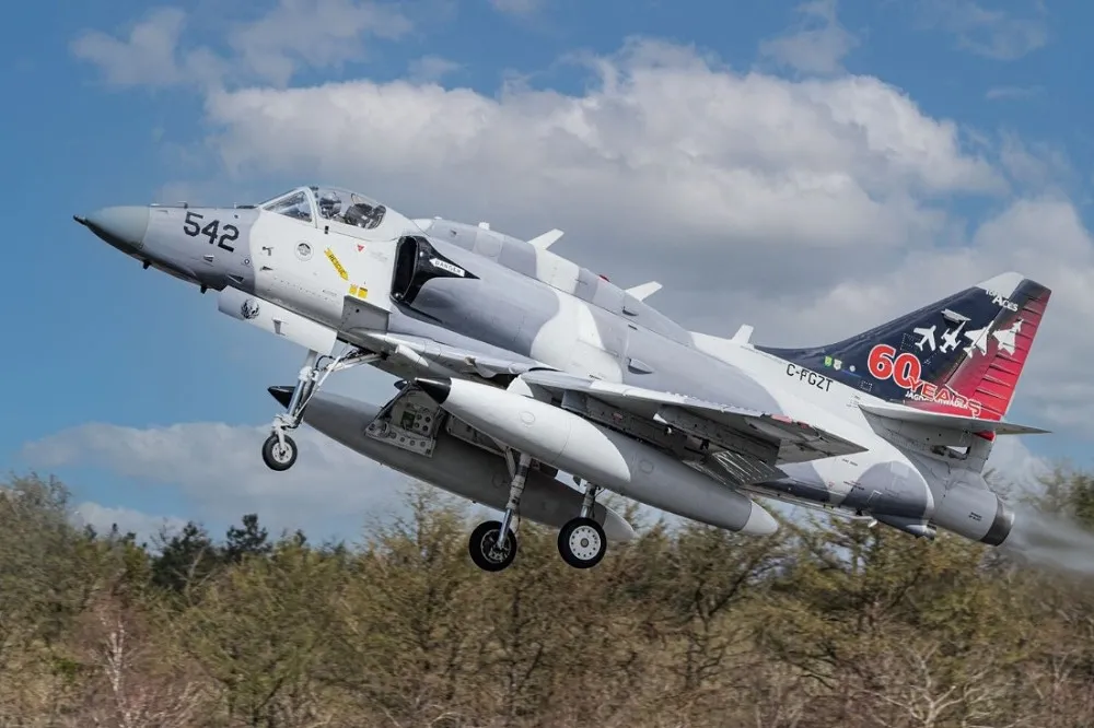Top Ace「先進侵略者戰機」首與CF-18交手　該公司F-16也將升級至同標準