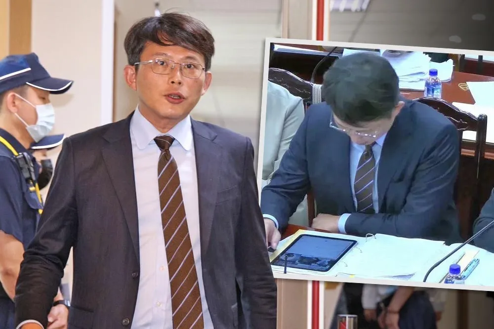 黃國昌聳肩抖腳　還在憲法法庭裝腔作勢