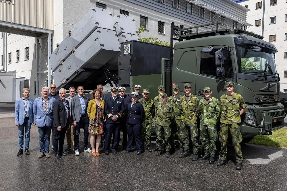 瑞典軍方接收陸基反艦飛彈發射車　為換裝RBS 15 Mk4做好準備