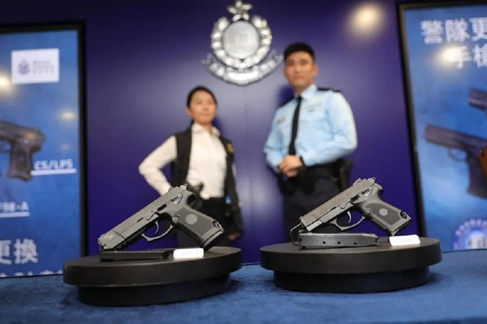 【有片】香港警察宣布採用2款中國半自動手槍　最快25日配備新槍執勤