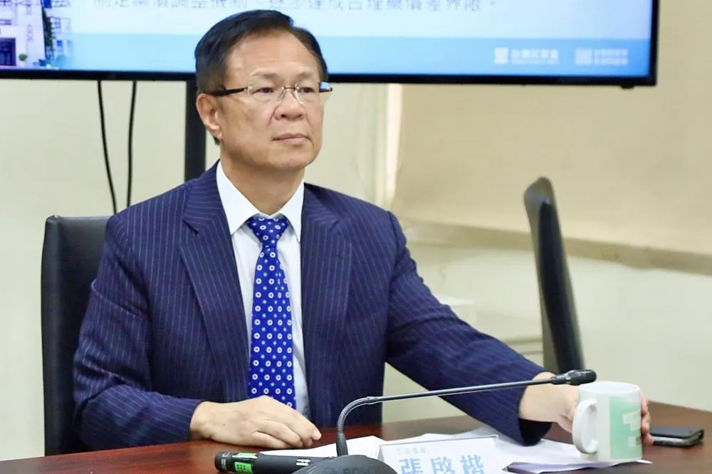進口蛋聽證會陳吉仲拒參加　張啟楷反批：別自己當起大法官