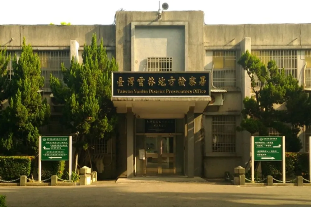疑捲入回填營業廢棄物　麥寮鄉代會主席遭帶回偵訊