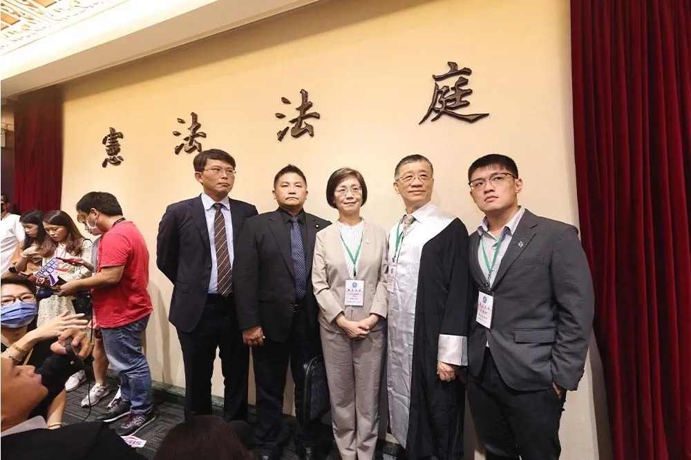 憲法法庭裁准暫時處分　藍轟司法獨立已死、綠籲尊重憲法
