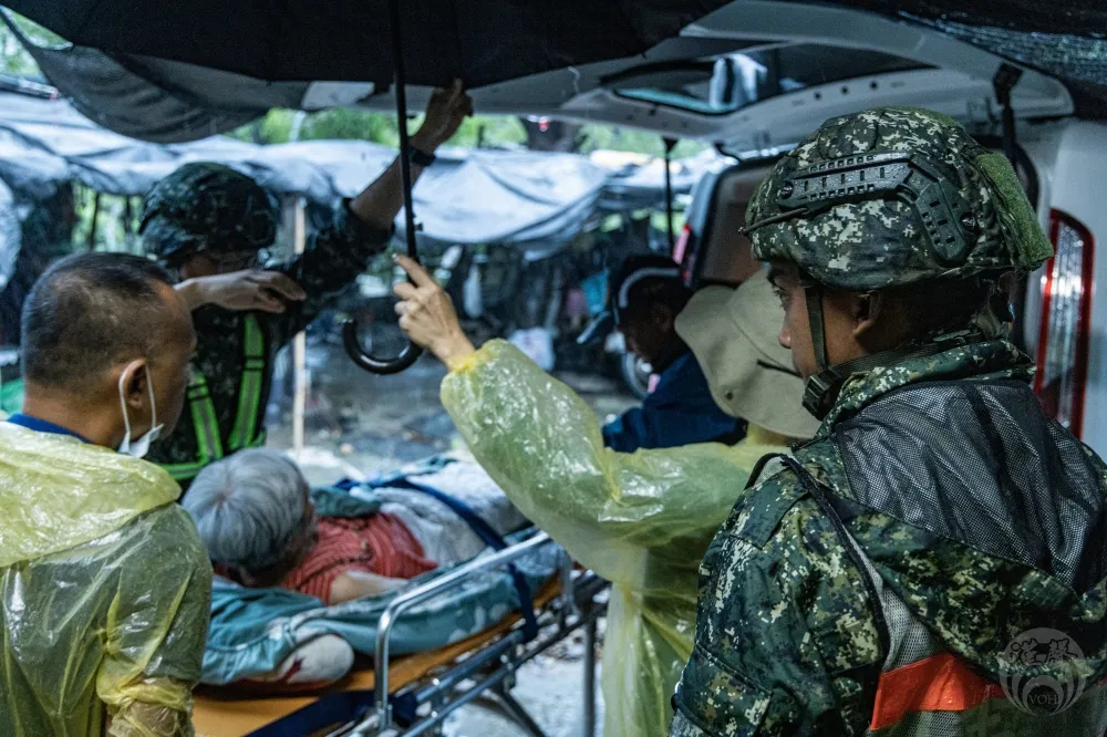 【凱米襲台】南部山區豪雨不斷　第四作戰區出動協助撤離村民