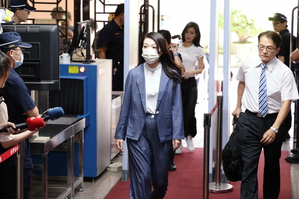 快訊／高虹安詐領助理費46萬元　貪汙一審遭判7年4月、新竹市長將停職