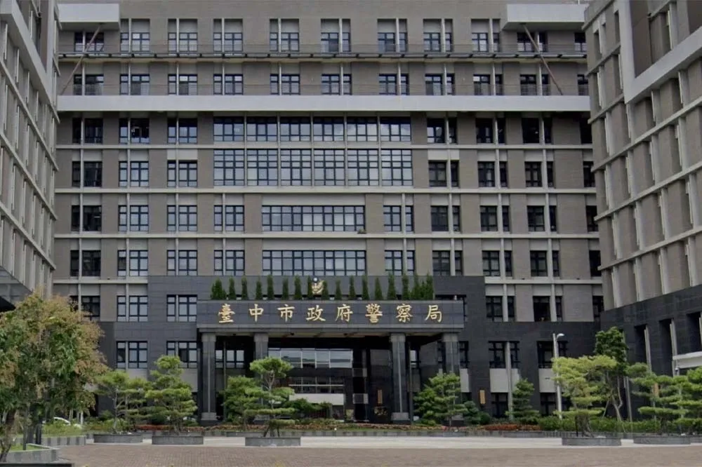 派出所副所長酒後大街裸奔　分局說明衣衫不整原因已調整職務