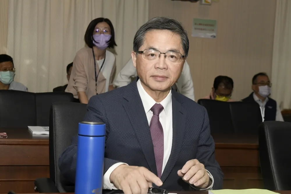 縣市黃線臨停區規劃達標　交通部長：半年後評估是否恢復記點