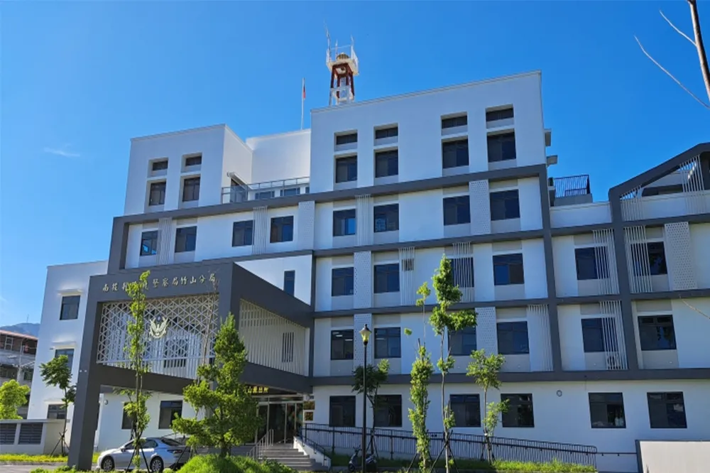 鬼門才剛開！南投竹山傳命案　汽車停路旁「滴出血水」嚇壞居民
