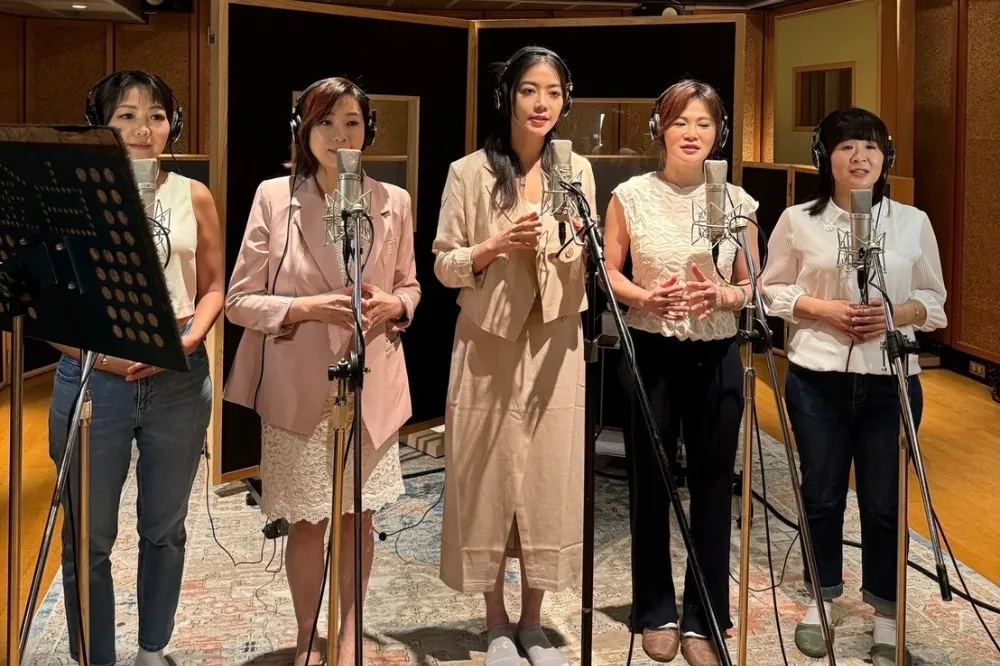 今天不播新聞　農曆七月女主播合唱佛曲