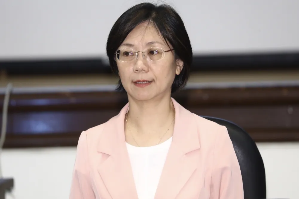 「中國人的驕傲」貼文遭網友灌爆　翁曉玲：不管誰贏都是炎黃子孫