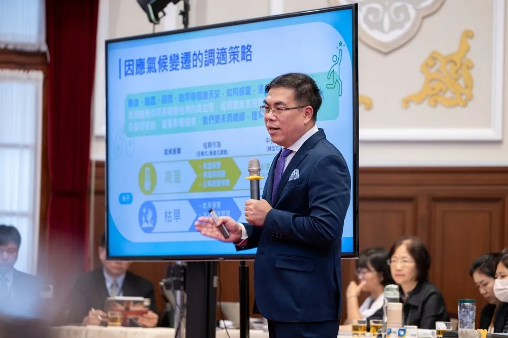 排碳有價時代來臨　彭啟明：年底進入「碳費先行、以大帶小」階段
