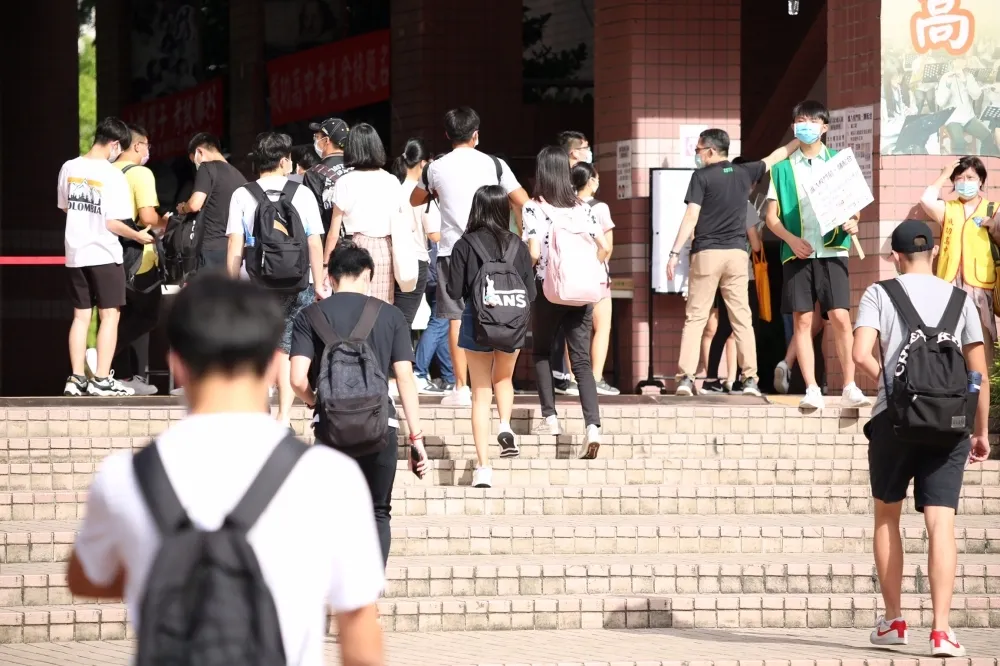 大學考試分發3.7萬考生登記　15日上午9點放榜