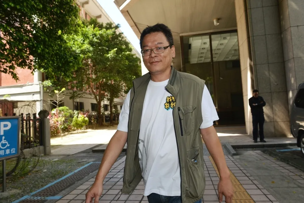 批民眾黨把責任推不在場會計師還究責　前中央委員酸：果然是新政治