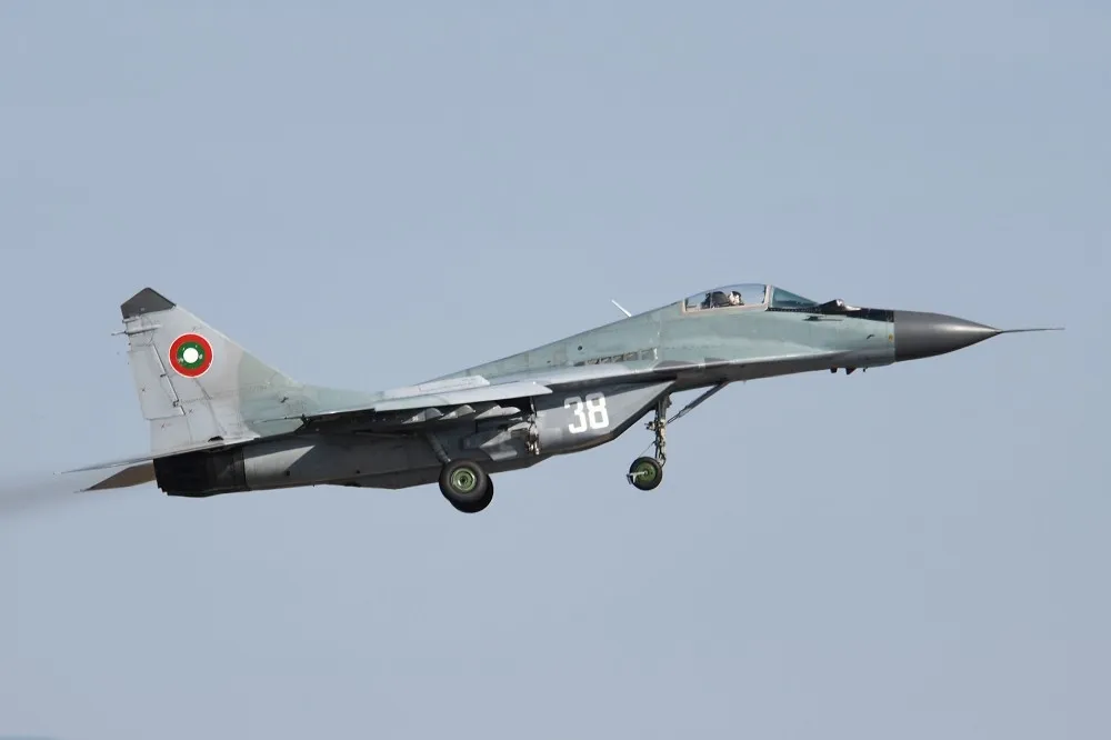 保加利亞F-16新機2027年才形成戰力　南韓推銷FA-50墊檔