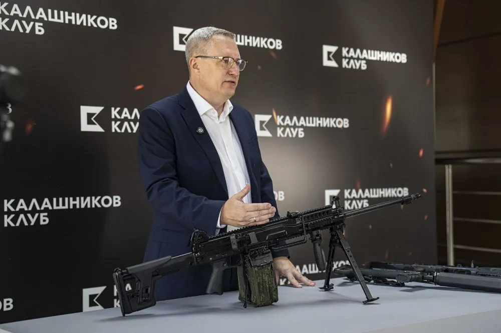 【有片】俄卡拉希尼可夫集團秀新品　「Army-2024」展出RPL-20班用機槍