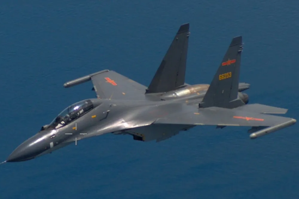 展現電戰能力？　解放軍人員宣稱偵獲南海、關島等地多個軍事協調訊號
