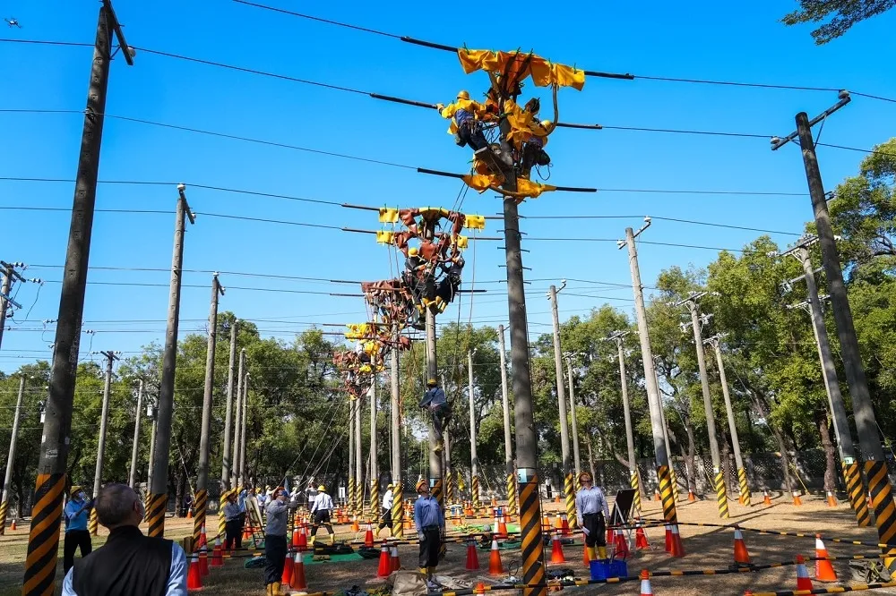 政院點名反對「中電北送」是盧秀燕　中市府：全國電網應平均
