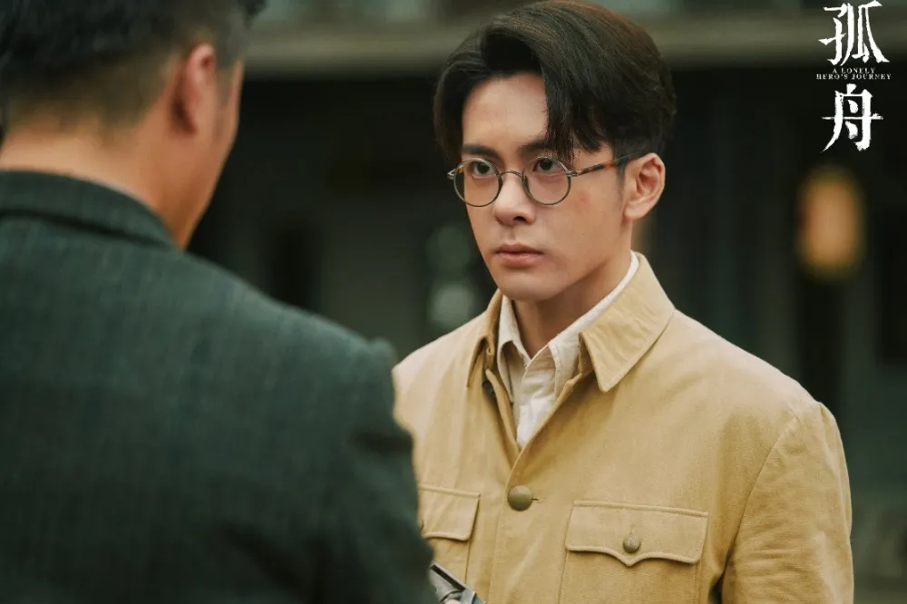 《孤舟》曾舜晞演雙面間諜慘被嚴刑逼供暴打　痛到顫抖狂吃巧克力解壓