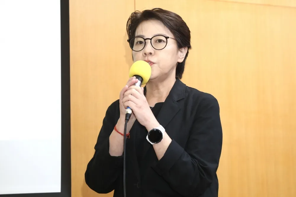 民眾黨查帳記者會停擺3天　黃珊珊：對帳過程出現一些困難