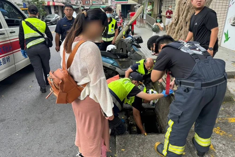 民眾報案稱「有人掉水溝了」　大批警消趕抵真相卻讓人傻眼