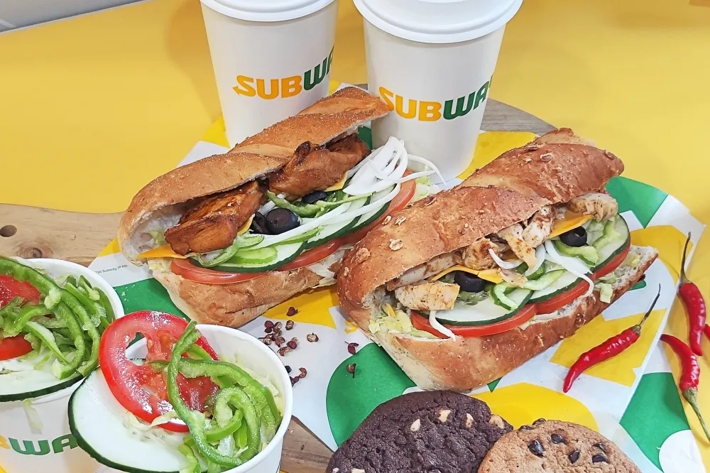 嗜辣者來挑戰！SUBWAY「青花椒烤雞腿堡」對決「麻辣雞柳堡」　參加票選抽 iPhone 15、iPad Air