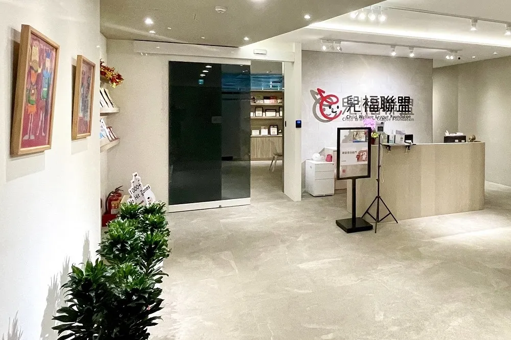 【保母虐童致死】兒福女社工過失致死2罪起訴　幫保母掩飾惡刑犯13項疏失