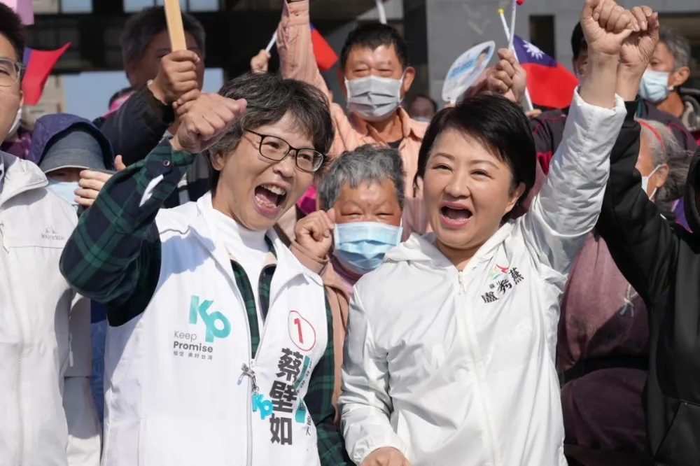 不敢了！盧秀燕撂重話「上班不談黨務」　蔡壁如噤聲避談民眾黨