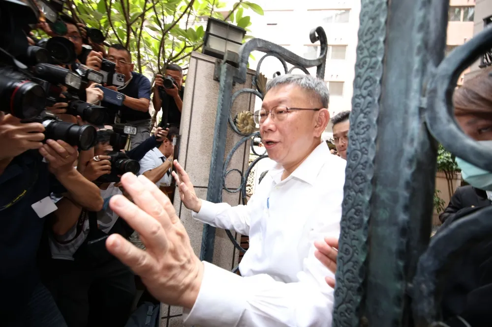 快訊／柯文哲11:53分從住家被帶走高喊坦蕩　公開轟檢廉：有何證據可以這樣作？