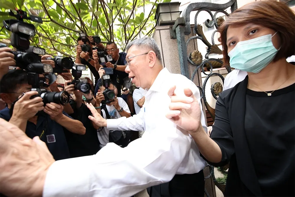 李濠仲專欄：柯文哲不理檢察官的「請上車」 豈可等閒視之