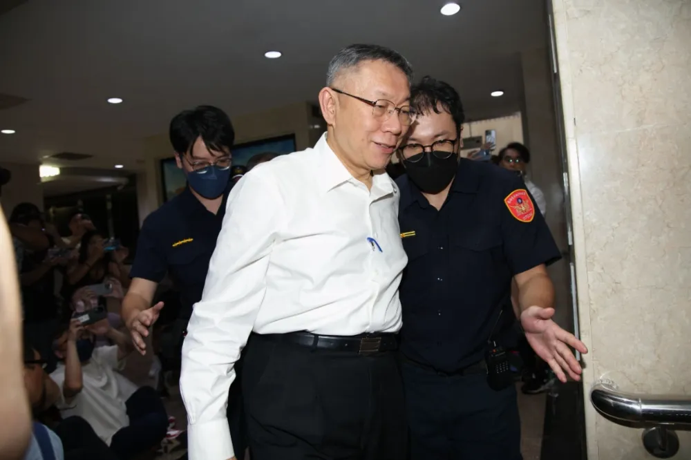 柯文哲馬拉松式偵訊12小時　律師：都在問木可尚未提京華城