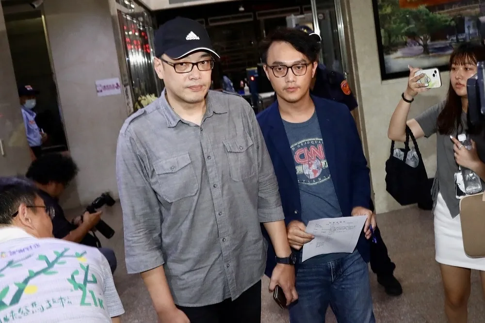 柯案傳言滿天飛　毛嘉慶、練鴻慶遞狀告北檢洩密