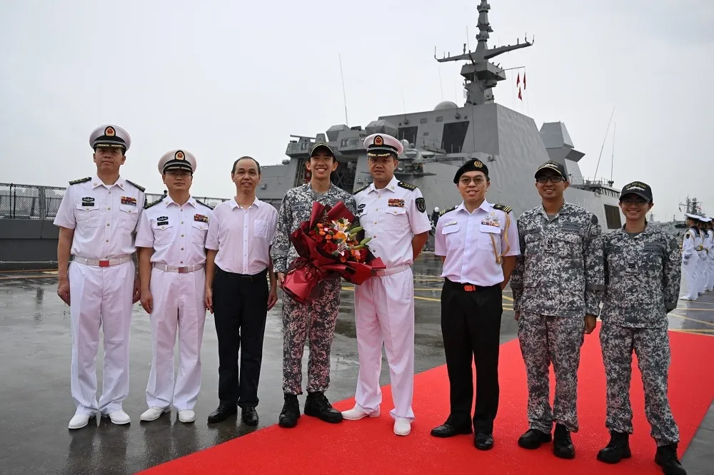 中星兩國在廣東湛江舉行海軍聯演　新加坡派可畏級巡防艦「忠誠號」參加
