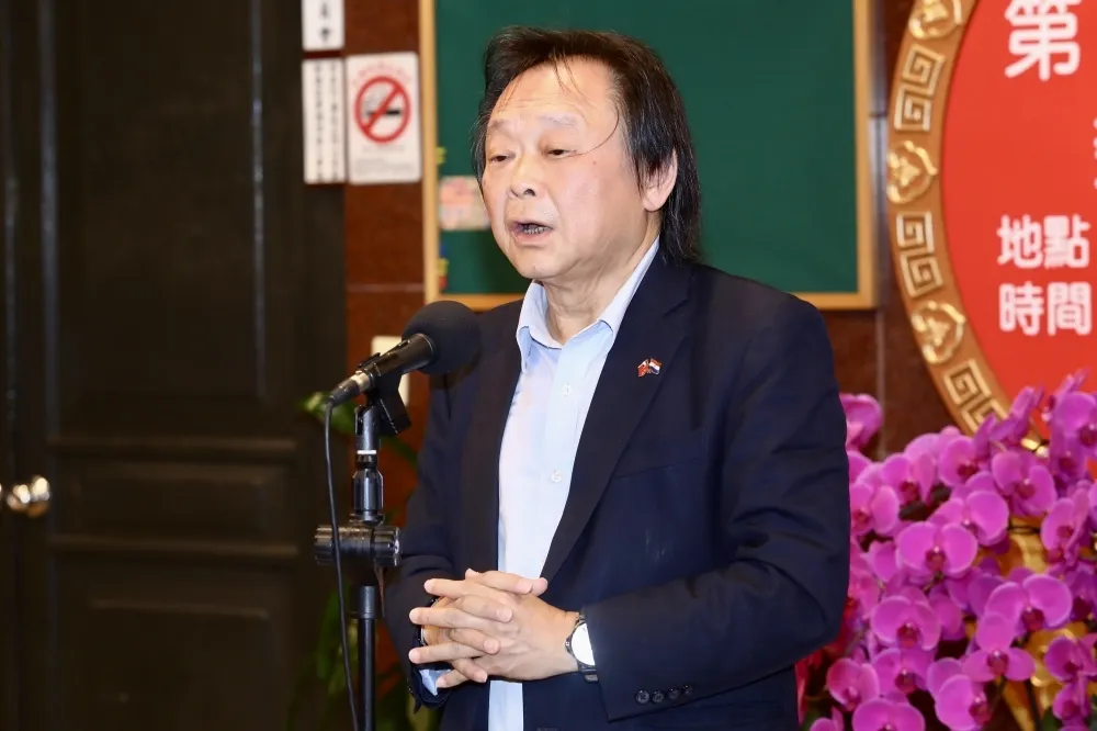 對賭高空彈跳贏了！　王世堅：柯文哲該向小草及社會道歉