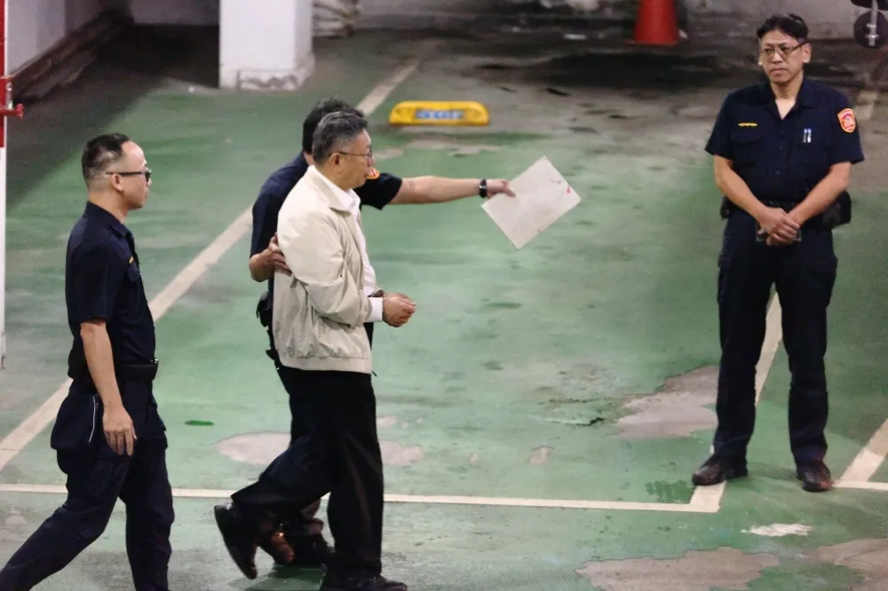 【京華城弊案】柯文哲遭羈押2大關鍵　檢緊咬陳佩琪帳戶不明資金