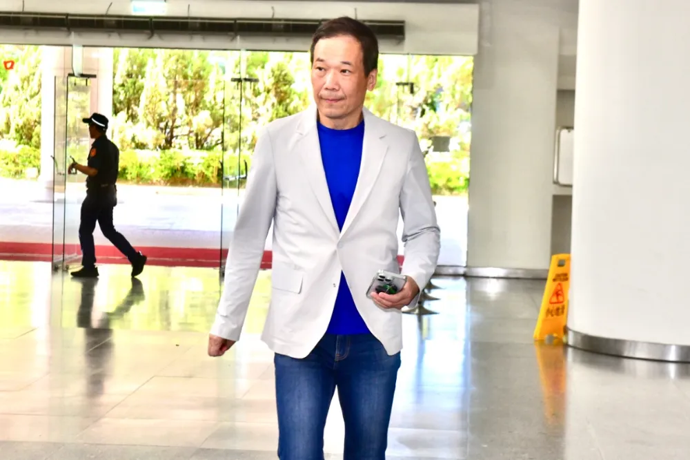 【京華城弊案】鍾小平疑柯4300萬商辦是「後謝」　民眾黨駁斥：透過房仲購買
