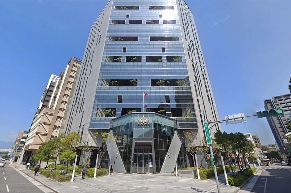 北市刑大組長洩密收賄　收逾百燕窩禮盒、喝花酒涉貪遭起訴