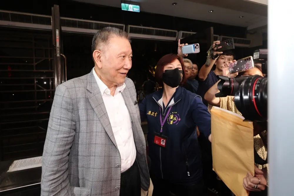 【京華城弊案】沈慶京「論功行賞」名單流出　赫見前台北市長黃大洲