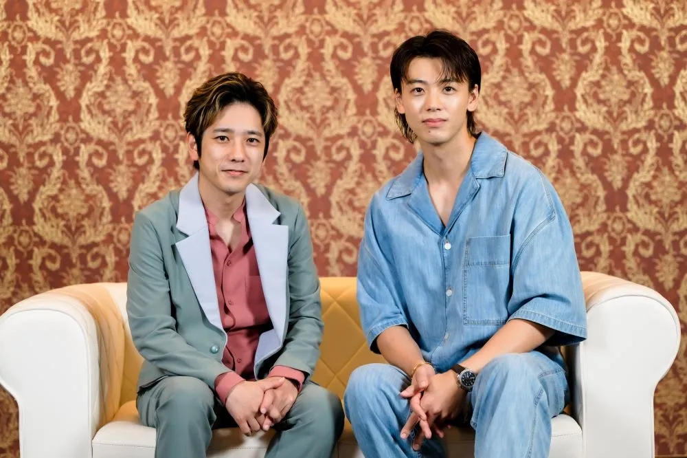 二宮和也為《黑色止血鉗》第二季攜竹內涼真來台宣傳　800粉絲爭睹男神風采接機暴動