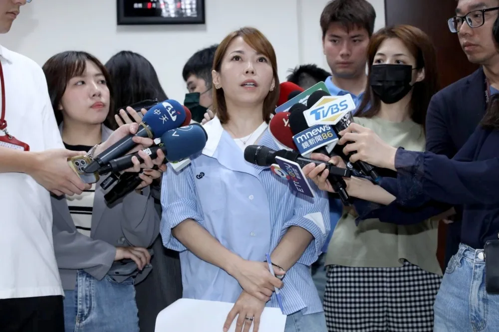 認真的嗎？黃國昌取消民眾黨中秋烤肉　陳智菡提議：去台北看守所外烤