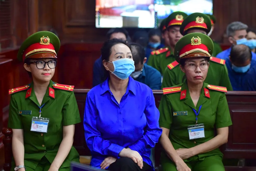 判死還不夠！越南女首富張美蘭新罪名再受審　料有1千人出庭