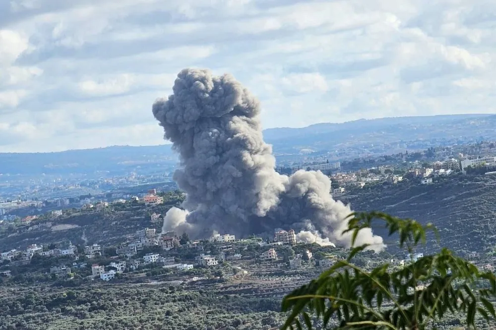 【有片】黎巴嫩連2日爆炸已37死　以軍今再轟炸南境「戰略重心轉向北方」