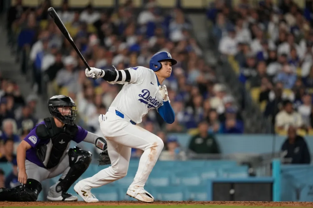 大谷翔平續寫世界紀錄　52轟52盜達成單季壯舉