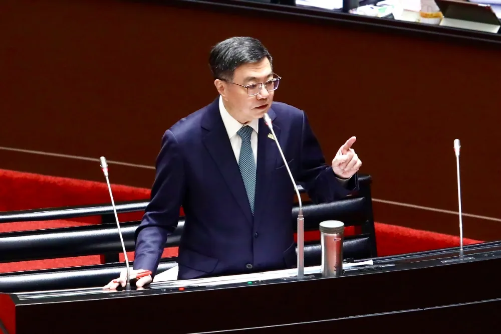 黃國昌爆卓榮泰官邸電費2個月15萬　政院：秘書處已向台電了解