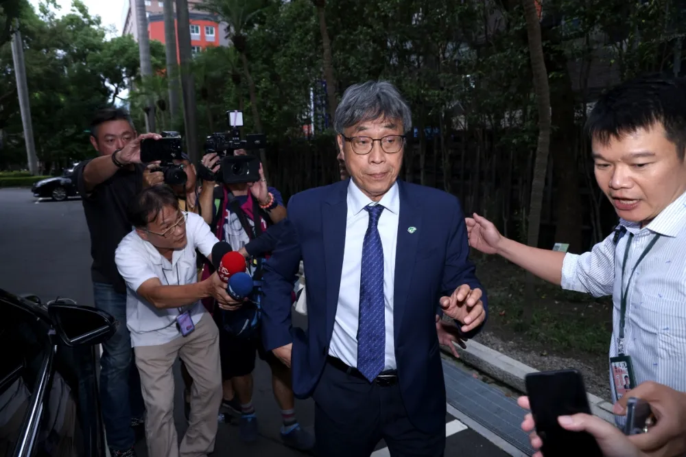 【超思進口蛋】檢調搜索農業部　陳駿季證實：約談畜產會及部會同仁