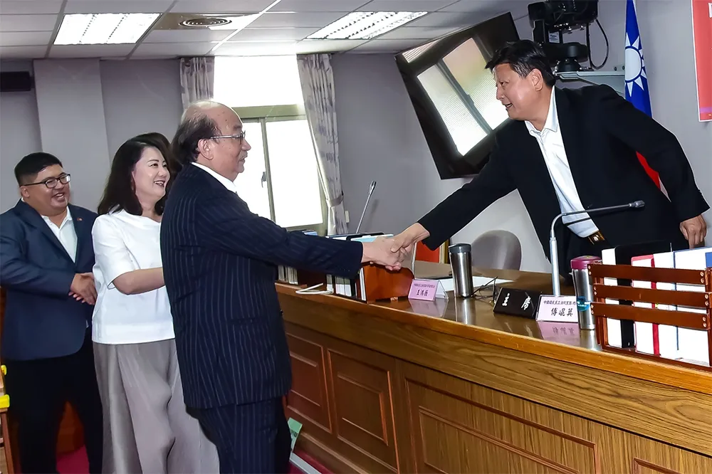 10年來首見！國民黨團幹部就職典禮　柯建銘、黃國昌到場祝賀
