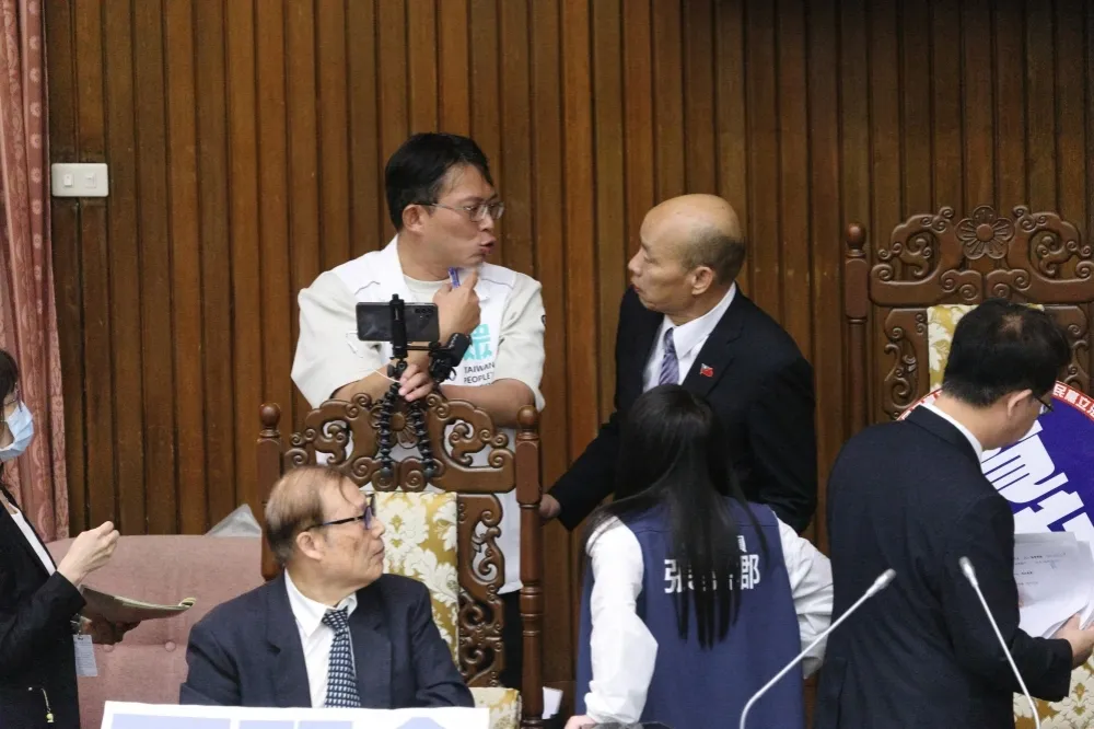 陳嘉宏專欄：有空開直播　怎麼無暇審預算