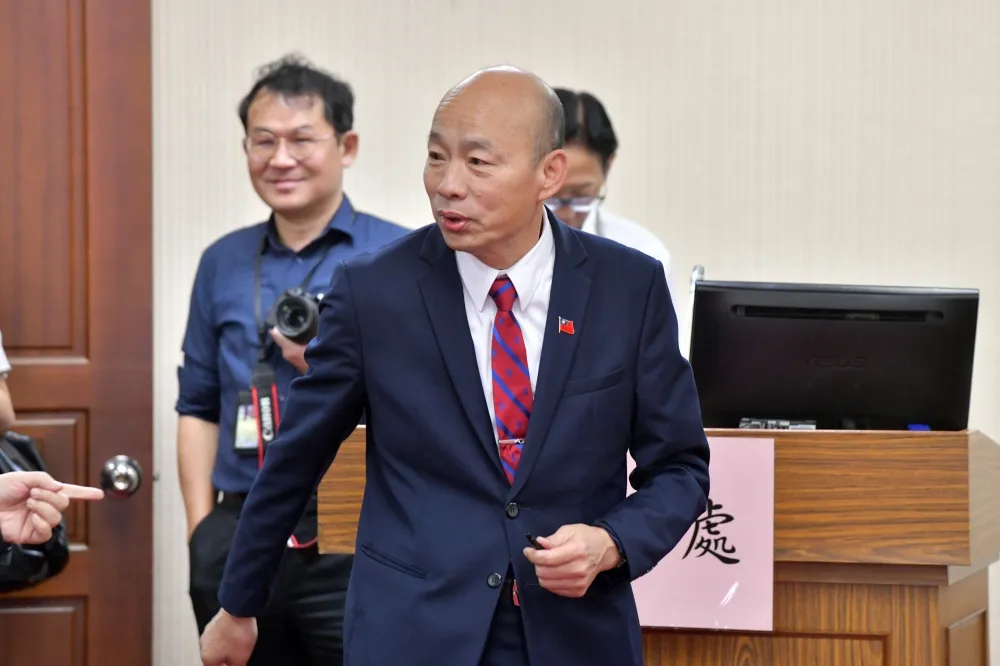 韓國瑜怒了！郭智輝等4部會首長立院缺席　卓榮泰：我同意的